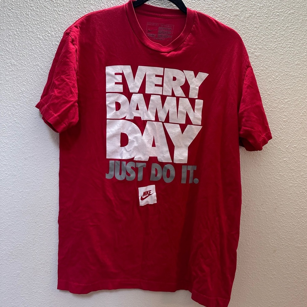 RARE Vintage 90’s Nike “Every Damn Day” Just Do It T Shirt Red Large L